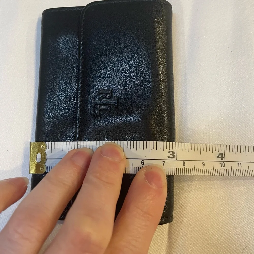 Ralph Lauren Classic Black Leather Card Holder with Key Ring.